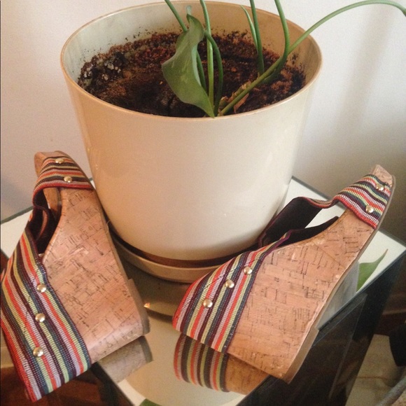 Madden Girl Wedge Sandals - Picture 2 of 4